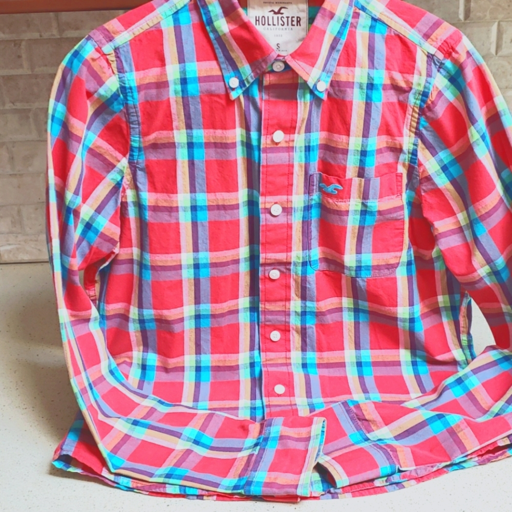Hollister long sleeve shirt